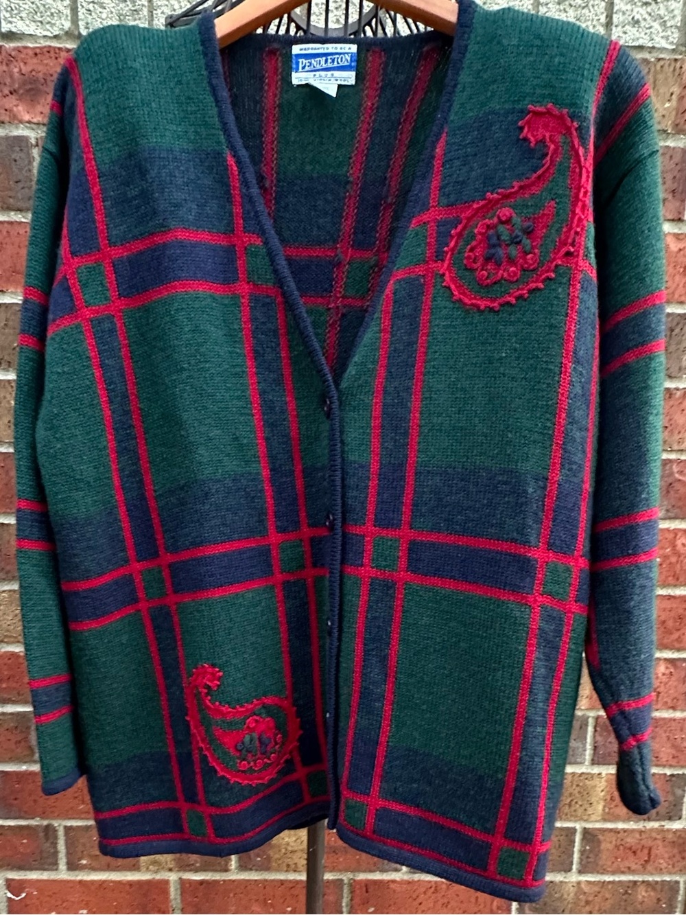 Vintage Pendleton Plaid Virgin Wool Cardigan Holidays Cornucopia Embroidery - Picture 1 of 14